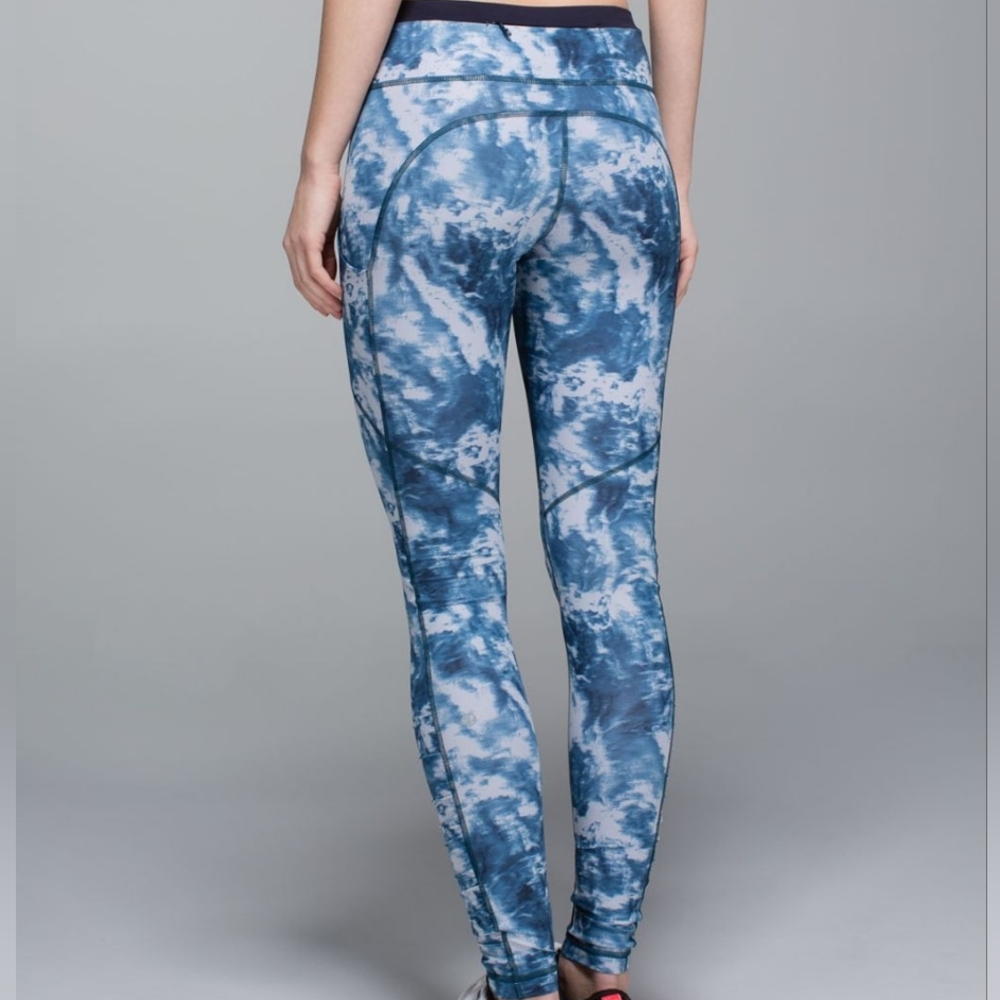 Lululemon Tie-Dye Speed Tight Leggings